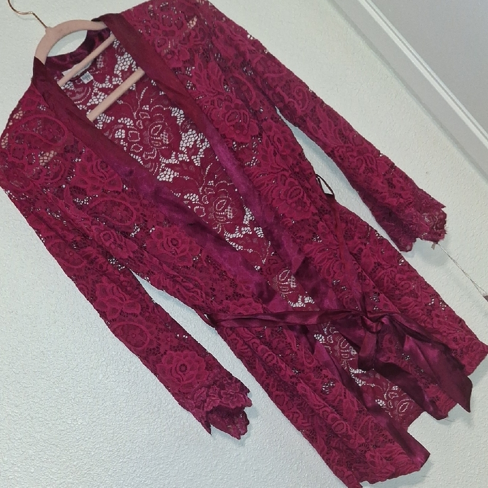 Luxurious Burgundy Lace Robe